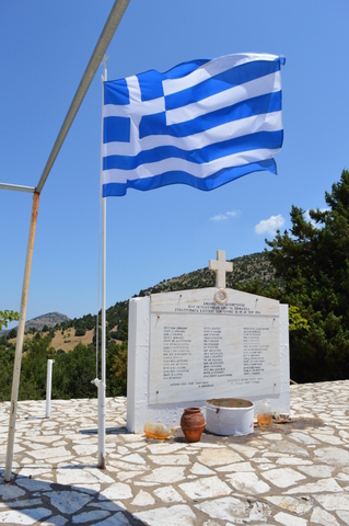 Monument to the executed non-combatants from �yios P�tros - Photo: Jaap-Jan Flinterman, summer 2015