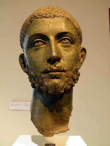 The addressee according to Göttsching: Severus Alexander - Photo: Carolemadge1, Flickr, CC BY-SA 2.0 (Museum Dion)