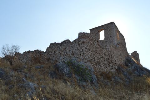 Castle of Par�lio �stros, north-east corner - Photo: Jaap-Jan Flinterman, summer 2019