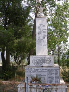 Monument along the access road to �yios Vas�leios - Photo: Jaap-Jan Flinterman, summer 2010