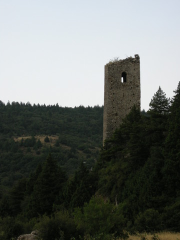 Medieval tower near �yios Vas�leios - Photo: Jaap-Jan Flinterman, summer 2010