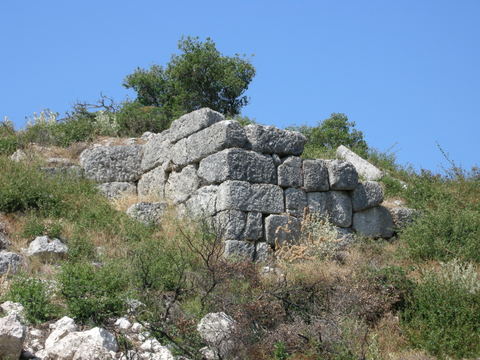 Tichi�, the northeasternmost point of the enceinte - Photo: Jaap-Jan Flinterman, summer 2011