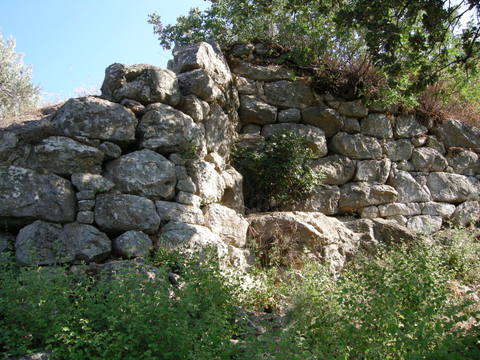 Tower in the enceinte of ancient T�ros - Photo: Jaap-Jan Flinterman, summer 2010