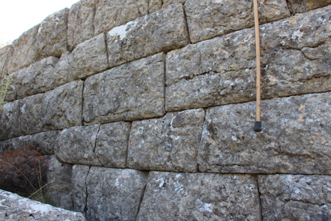 Teichi�, northern wall of the south-western bastion - Photo: Stuart MacVeagh Thorne, summer 2017